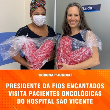 Entrega de Turbantes e Almofadas de coração no Hospital São Vicente 