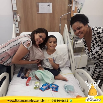 Mara Gisele faz visita especial em hospital de São Paulo